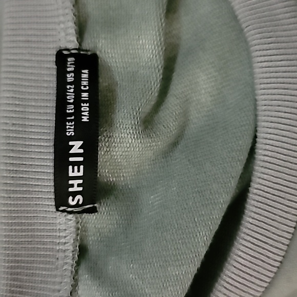 Shein Cropped sweater lightweight pullover Statue Man graphic long sleeve i4 - Picture 4 of 4